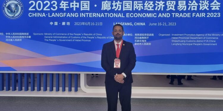 巴西企業(yè)家熱圖里奧·法利亞在“2023年中國·廊坊國際經(jīng)濟(jì)貿(mào)易洽談會”上